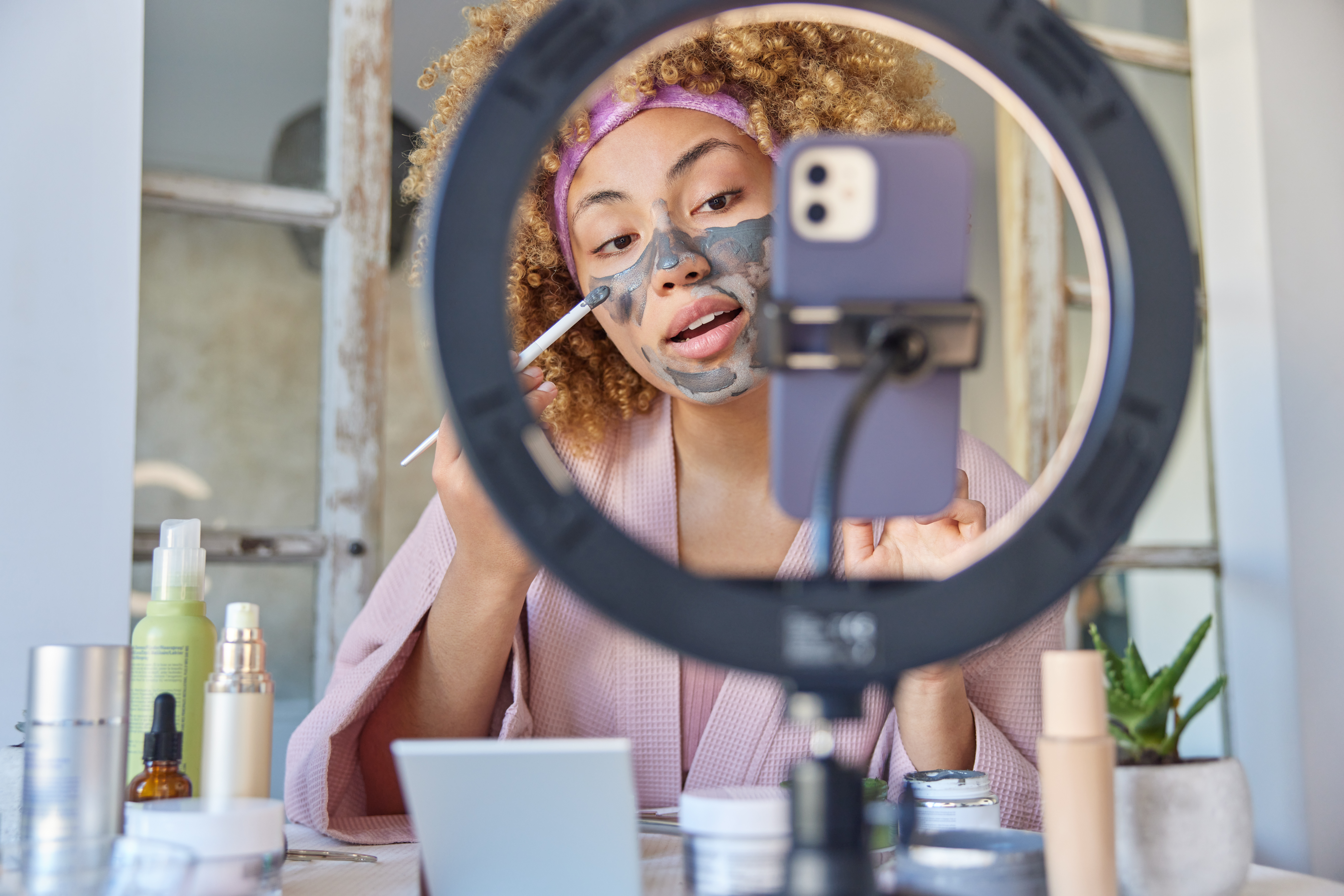 La Importancia de una Presencia Online Profesional: ¿Por Qué tu Negocio Necesita una Página Web?